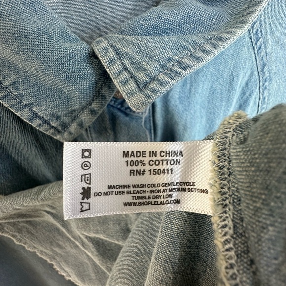 Le La Lo Chambray Light Wash Denim Cotton Shirt Dress Women's Medium Pockets - Picture 6 of 7